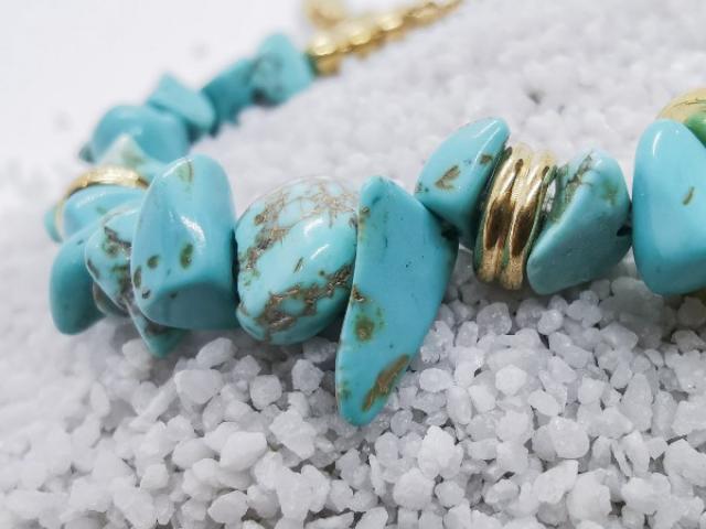 Bracelet en pierre de turquoise véritable & acier inoxydable doré