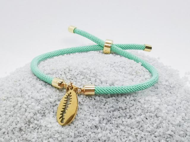 Bracelet cordon turquoise pampille corie & embouts acier inox doré