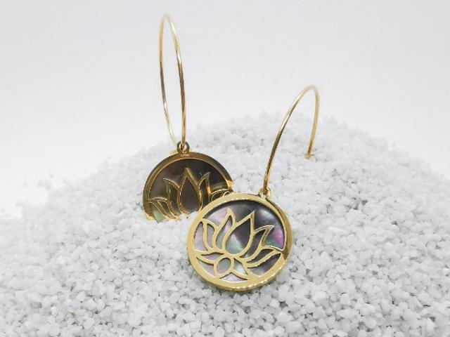 Boucles d'oreilles acier inoxydable dorées & pendants lotus